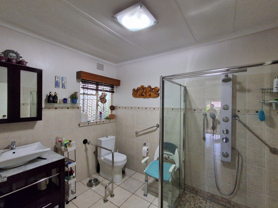 4 Bedroom Property for Sale in Stilfontein Ext 4 North West